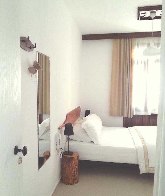 Egesade Hotel ไอวาลิค ภายนอก รูปภาพ
