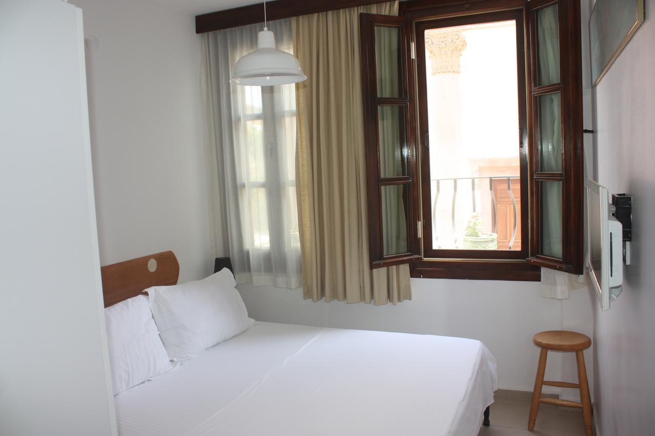 Egesade Hotel ไอวาลิค ภายนอก รูปภาพ